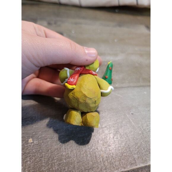 Green gingerbread man pine tree scarf snowflake ornament Xmas decor - Picture 5 of 5